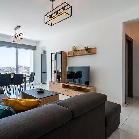 شقة Sky 2-bedroom In لارنكا