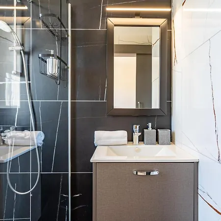 Sky 2-bedroom In شقة لارنكا
