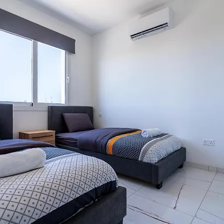 شقة Sky 2-bedroom In لارنكا